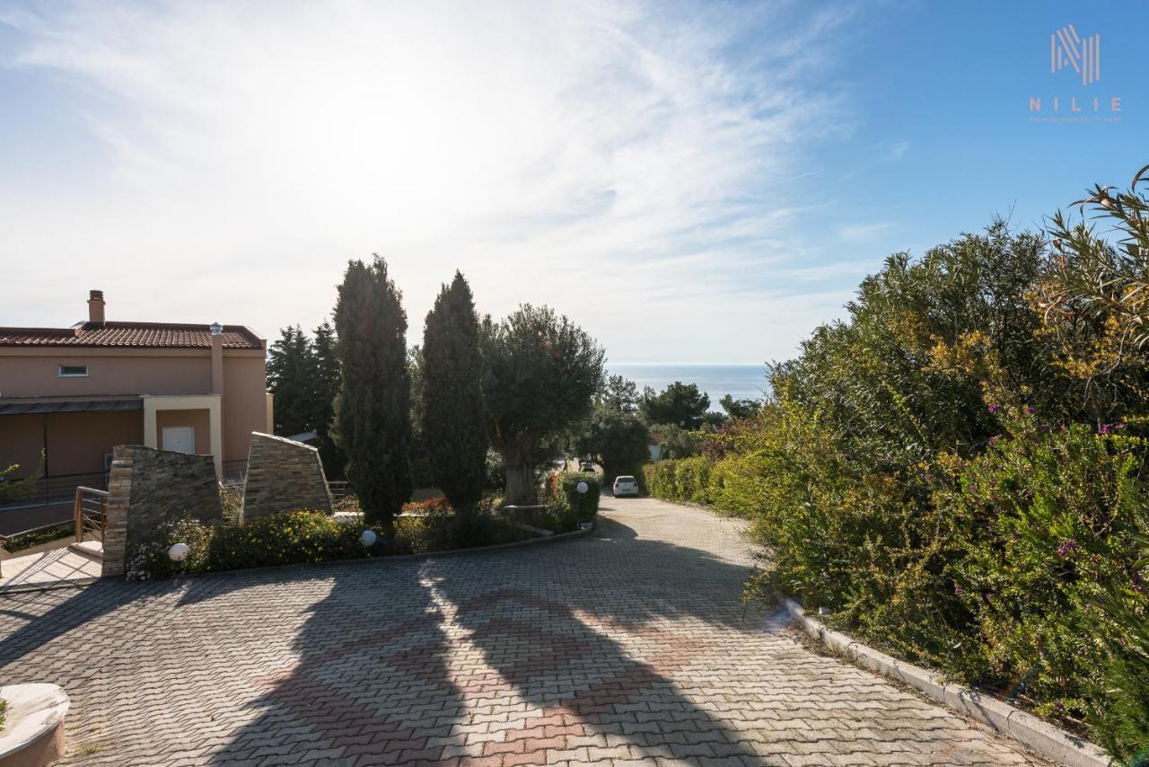 Breathtaking Villa, Nilie Hospitality Mgmt Посиди Экстерьер фото